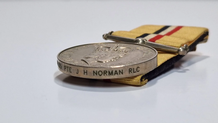 Iraq medal 2004 - Image 5