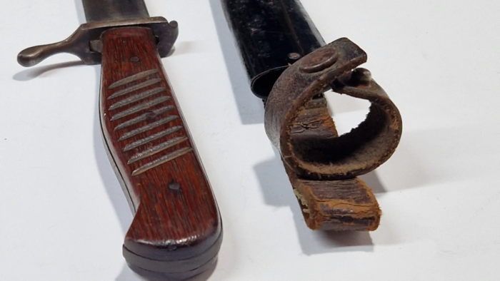 WW1 German Boot Knife - Image 5