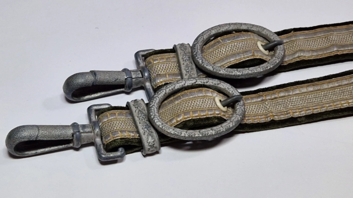 WW2 German Army Officers Straps - Image 3