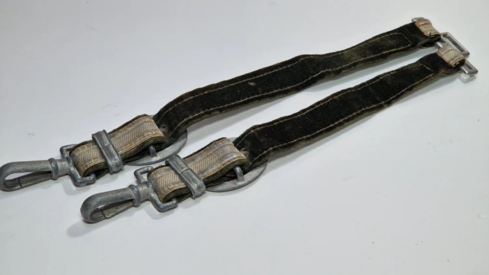 WW2 German Army Officers Straps - Image 4