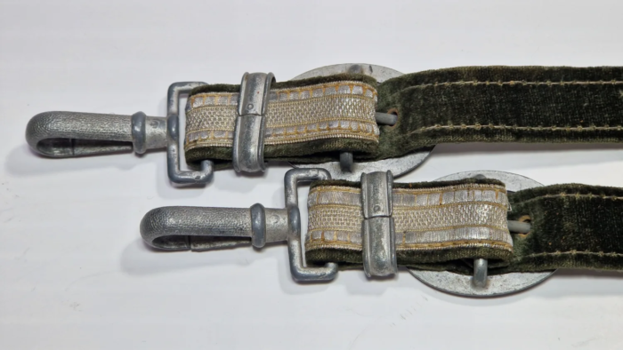 WW2 German Army Officers Straps - Image 8