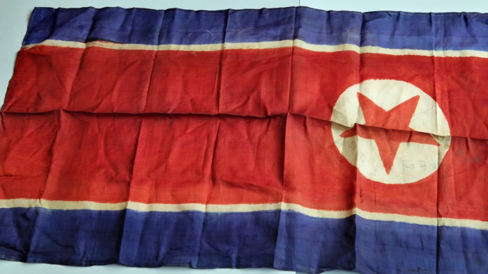 1950s North Korean War Flag (rare) - Image 7