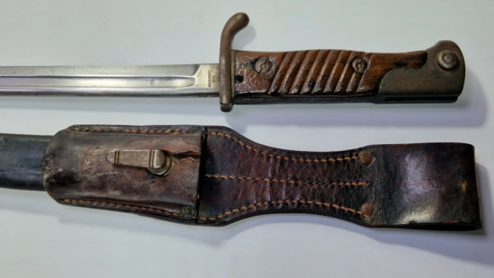 WW1 German S/98 Bayonet + Frog - Image 14