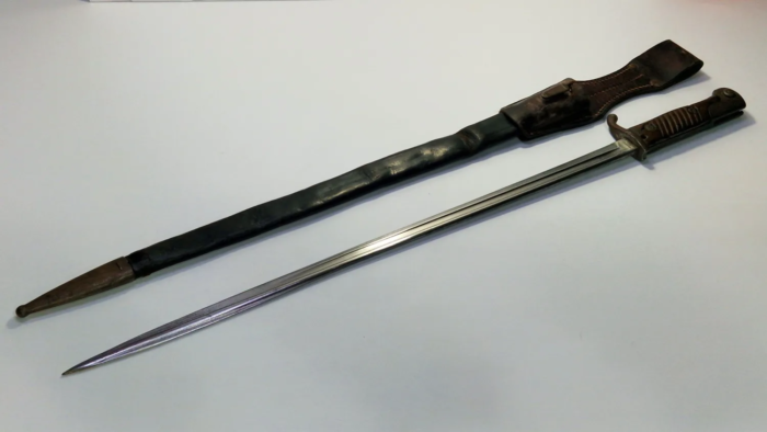 WW1 German S/98 Bayonet + Frog