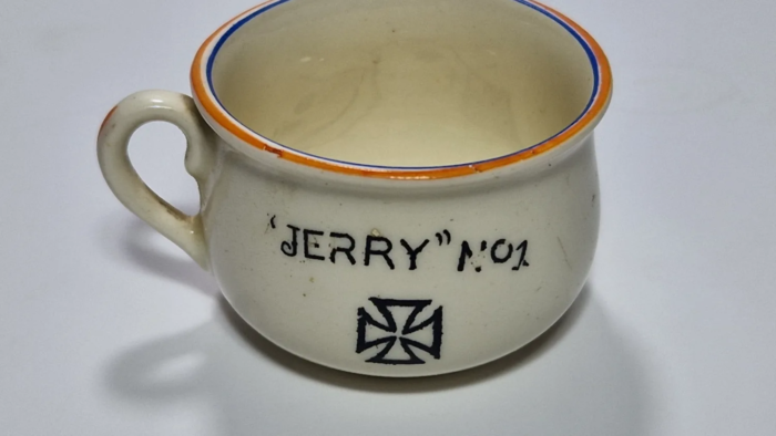 WW2 British Anti Hitler Ashy Tray/Cup - Image 2