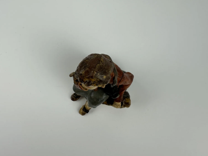 WW2 Evacuee Girl Figurine - Image 2