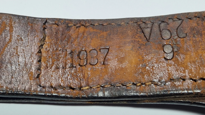 1937 Czechoslovakian Bayonet Frog - Image 6