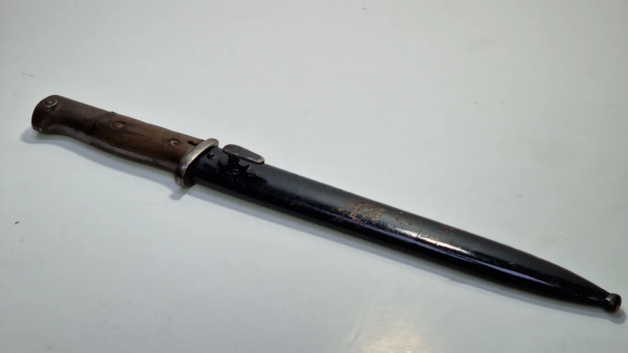 WW1 German 84/98 Bayonet (Sawback) - Image 12