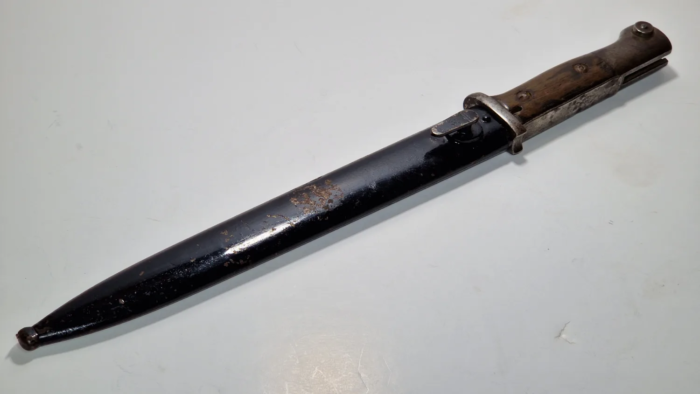 WW1 German 84/98 Bayonet (Sawback) - Image 3