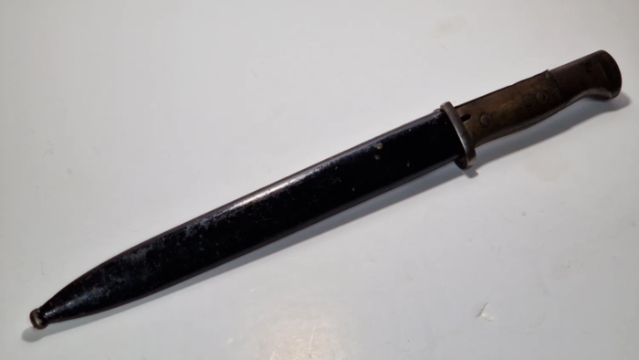 WW1 German 84/98 Bayonet (Sawback) - Image 9