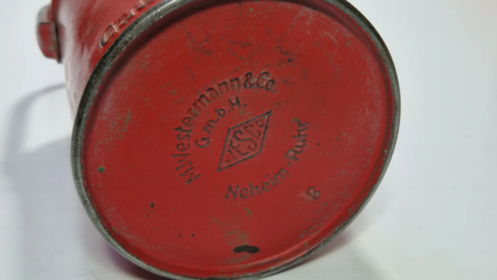 WW2 German Collection Tin (Winterhilfswerk) - Image 4