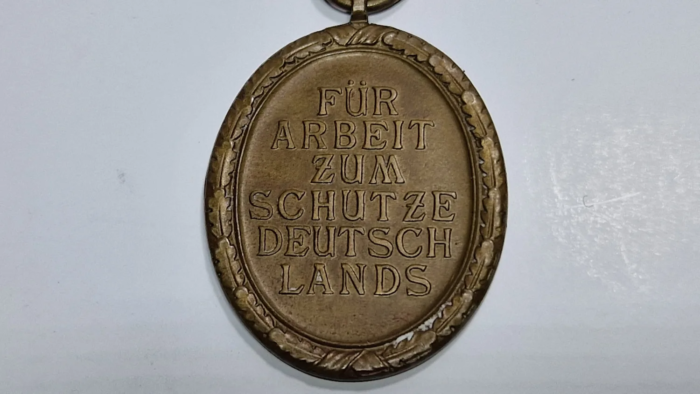WW2 German West Wall Medal (early version) - Image 5