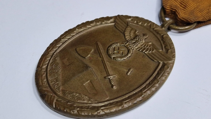 WW2 German West Wall Medal (early version) - Image 9