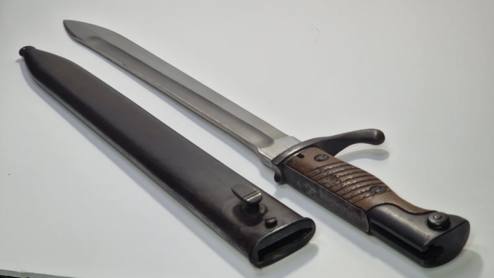WW1 German 98/05 Bayonet (sawback removed) - Image 12