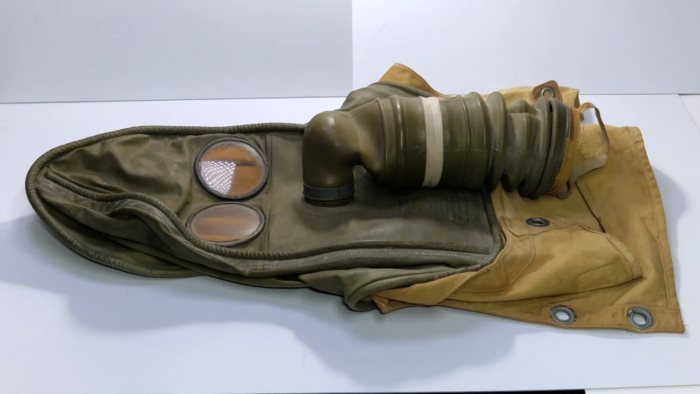 WW2 British Rare Gas Mask (invalid's respirator) - Image 4