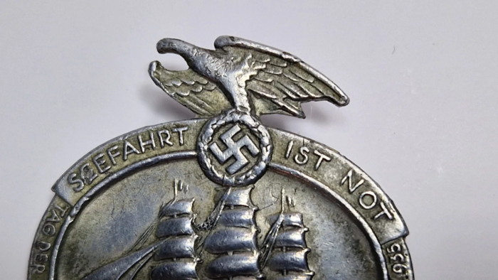 WW2 German 1935 Seefahrt 1st Not (tinnie) - Image 4
