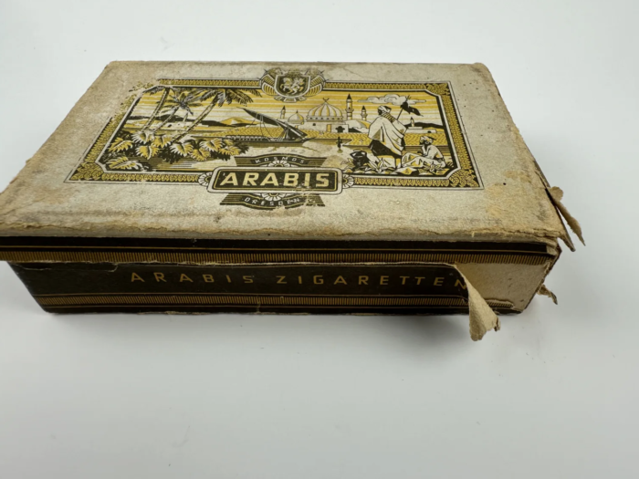 WW2 Box of Arabis Cigarettes - Image 8