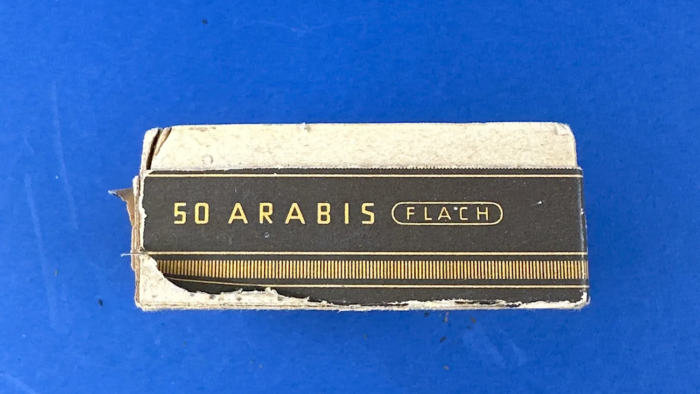 WW2 Box of Arabis Cigarettes - Image 10