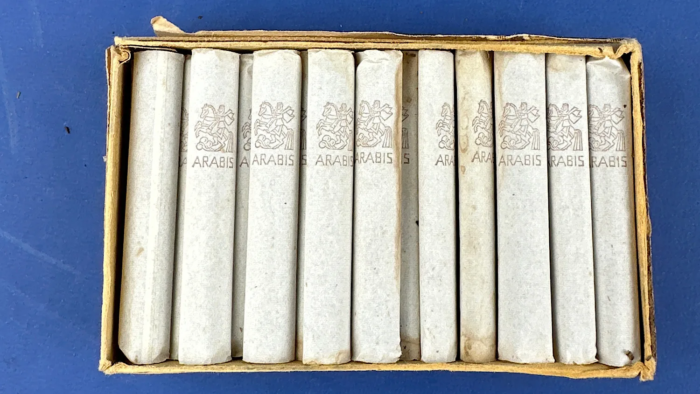 WW2 Box of Arabis Cigarettes - Image 11