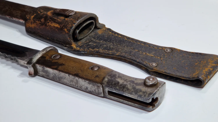 WW1 German S84/98 Bayonet (sawback) - Image 3