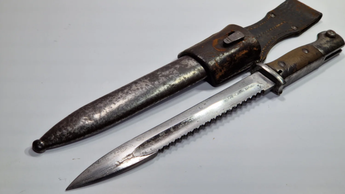 WW1 German S84/98 Bayonet (sawback)
