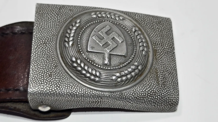 WW2 German RAD Belt Buckle + Leather Tab - Image 3