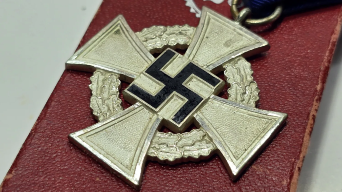 WW2 German Faithful Service Medal (25 years) - Image 3