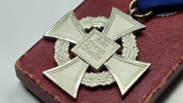 WW2 German Faithful Service Medal (25 years) - Image 6