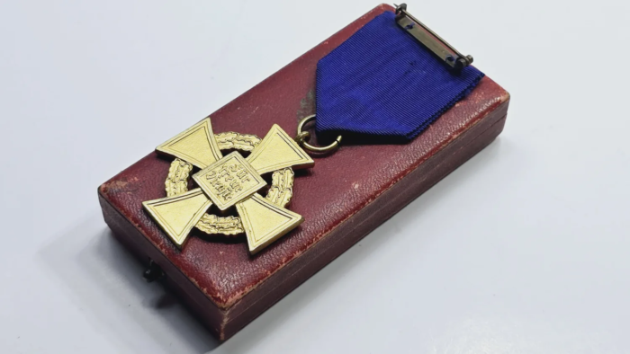 WW2 German Faithful Service Medal (40 years) - Image 3