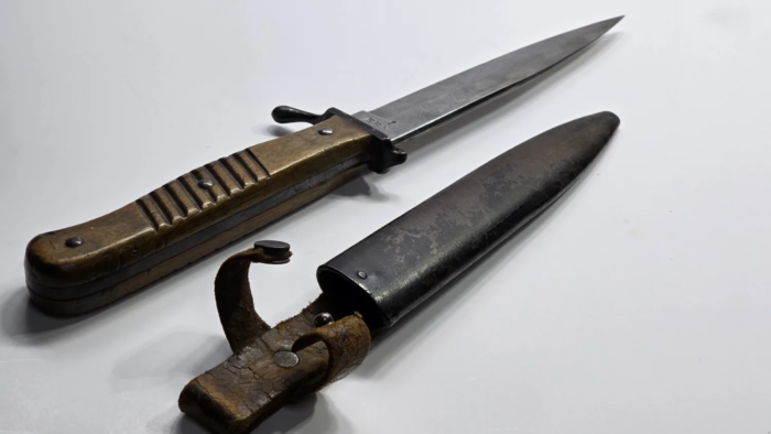 WW1 German Trench Fighting Knife (kampfmesser) - Image 8