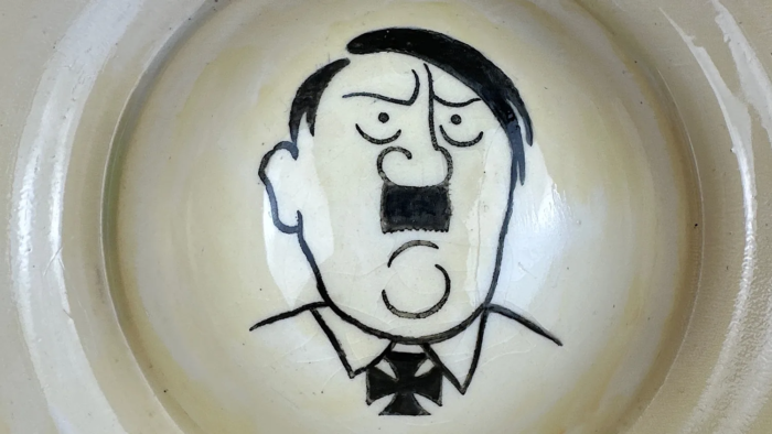 Crown Devon “No.1 Jerry” Musical Hitler Chamber Pot - Image 6