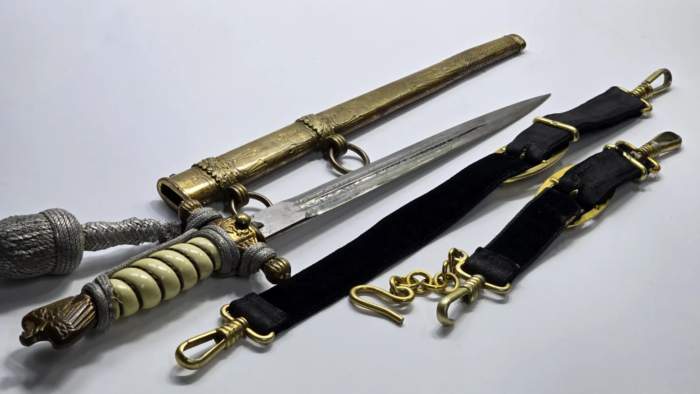 WW2 German Navy Dress Dagger (Kriegsmarine) - Image 9