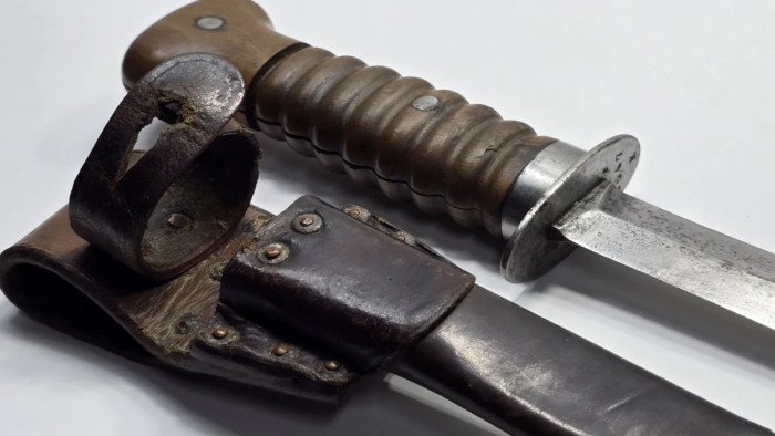 WW1 Dutch Fighting Knife (stormdolk) - Image 13