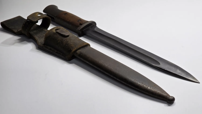 WW2 German K98 Bayonet (mint blade) - Image 7