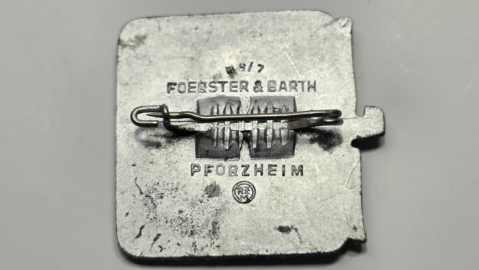 German NSDAP Kreistag 1939 Badge - Image 4