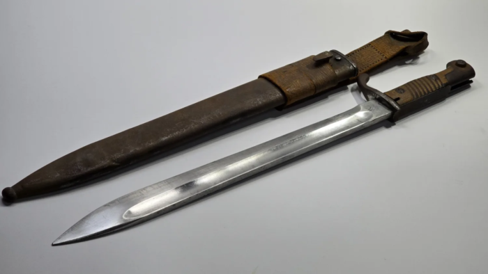 WW1 German 98/05 Bayonet (rare double marker marked) - Image 2