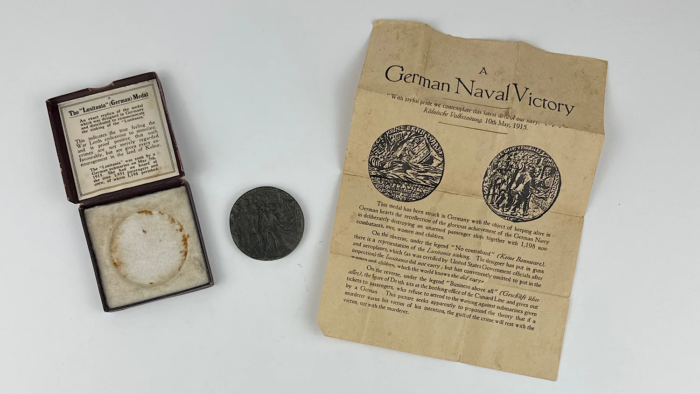 Replica RMS Lusitania Medal