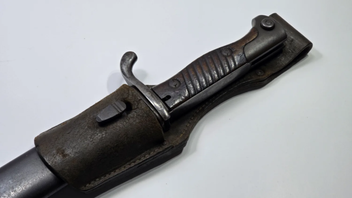 WW1 German 98/05 Bayonet (sawback) - Image 11