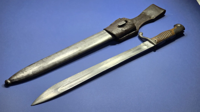 WW1 German 98/05 Bayonet (rare maker)