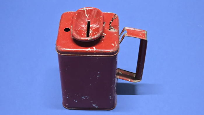 WW2 German Collection Tin (winterehilfswerk) - Image 2