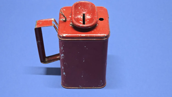 WW2 German Collection Tin (winterehilfswerk)