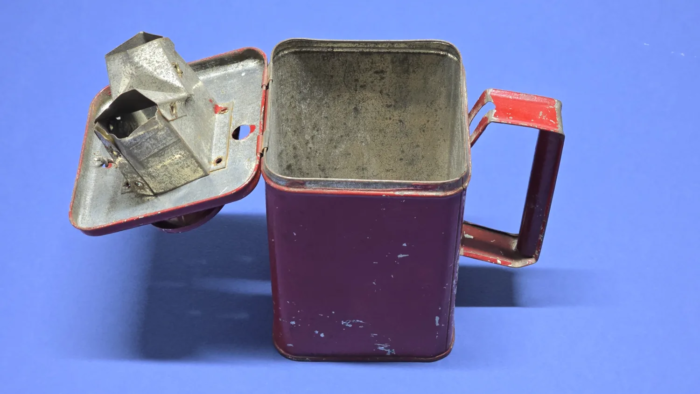 WW2 German Collection Tin (winterehilfswerk) - Image 6
