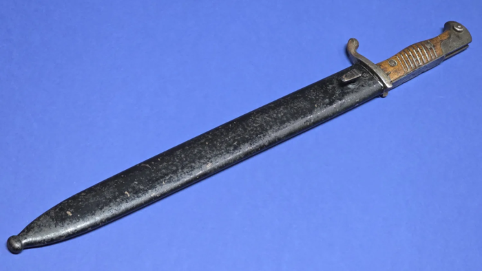 WW1 German 98/05 Bayonet (butcher) - Image 9