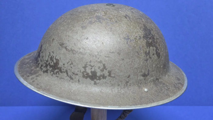 WW2 British Helmet - Image 2