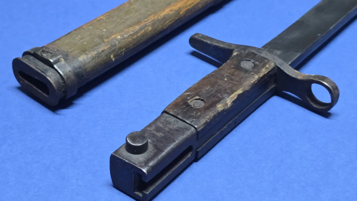 WW2 Japanese Arisaka Type 30 Bayonet (wooden scabbard) - Image 10