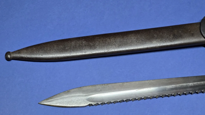 WW1 German Early 98/05 Sawback Bayonet (early cross-guard) - Image 6