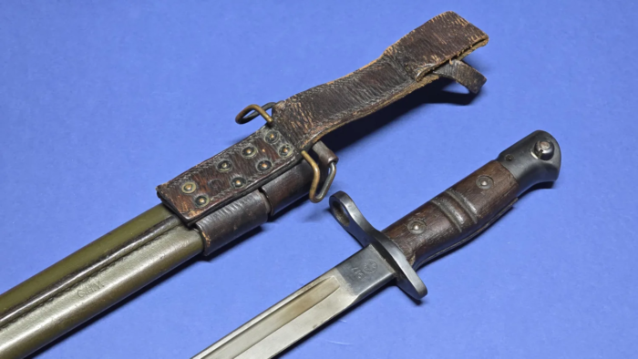 WW1 American 1917 Pattern Bayonet & Frog (Remington) - Image 4