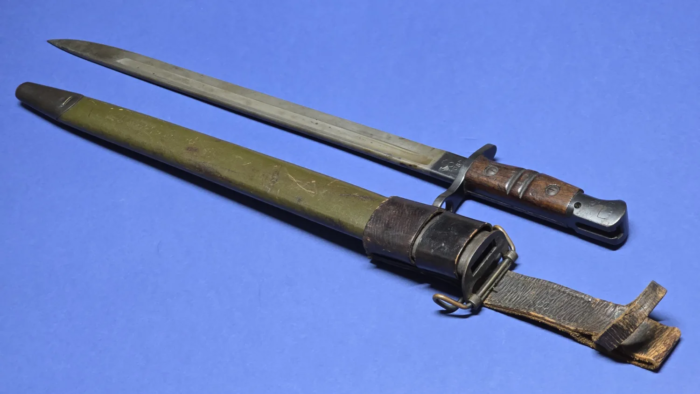 WW1 American 1917 Pattern Bayonet & Frog (Remington) - Image 8