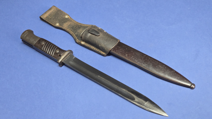 WW2 German K98 Bayonet & Frog (near mint blade) - Image 11