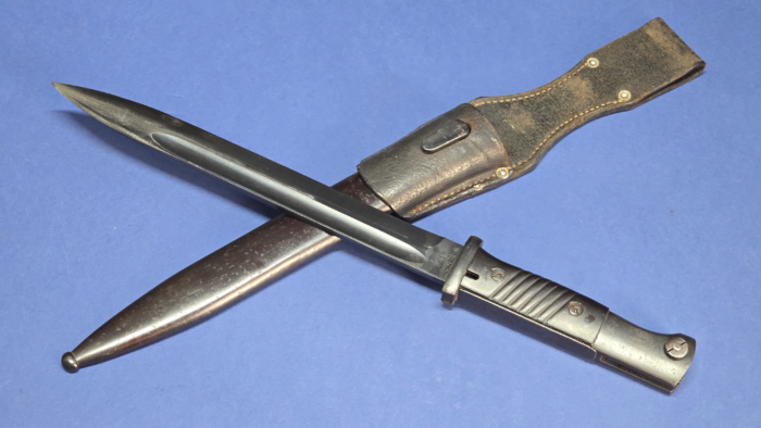 WW2 German K98 Bayonet & Frog (near mint blade) - Image 14